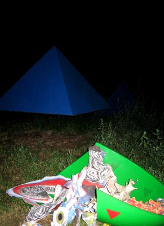halucit & pyramid